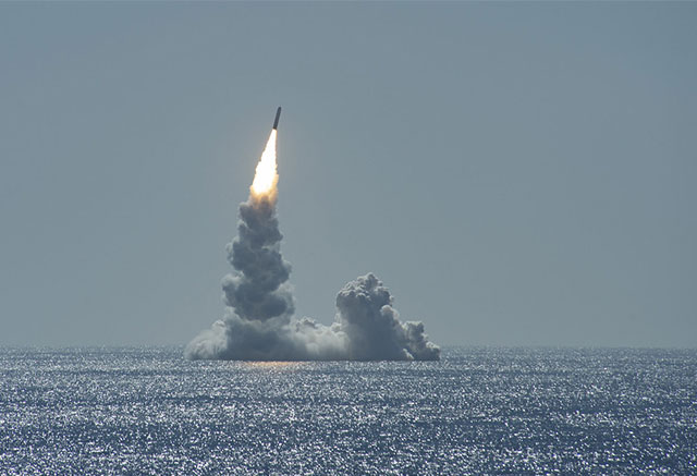 Uarmed-Trident-II-missile-launches-from-Ohio-class-submarine